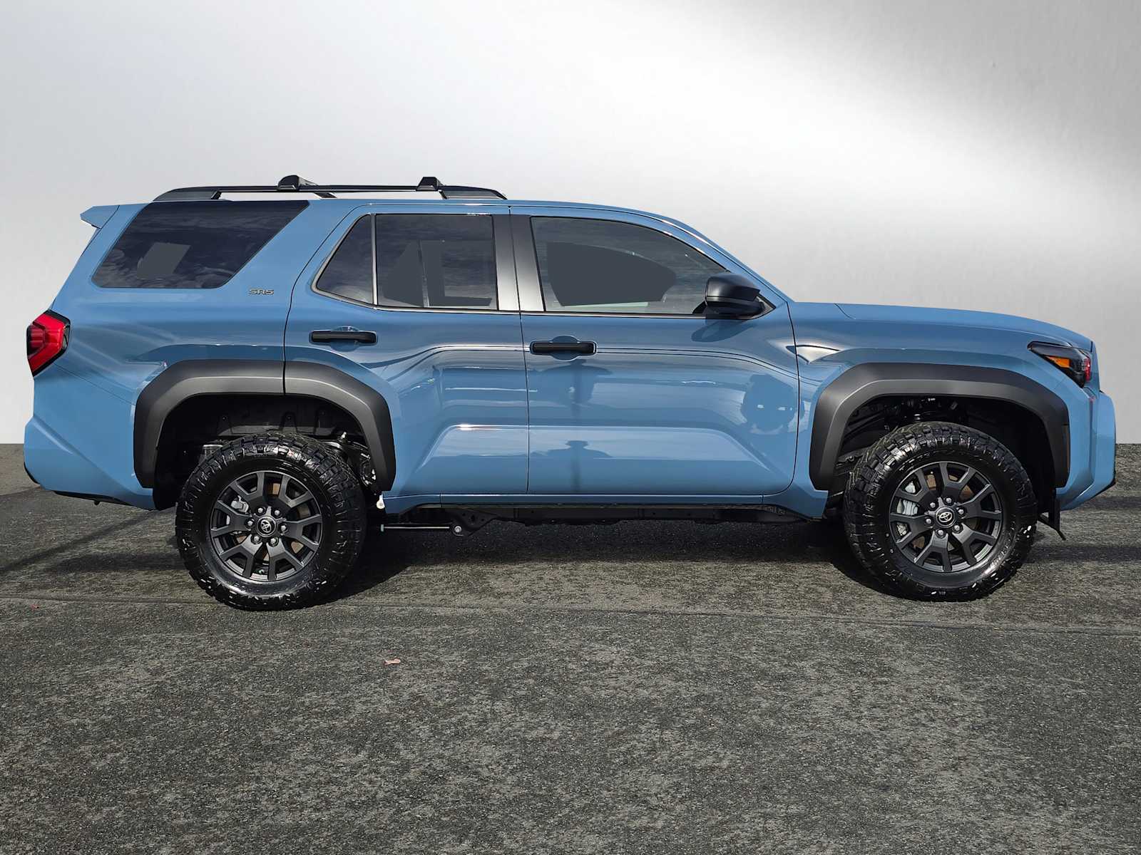 2025 Toyota 4Runner SR5 4WD photo 2