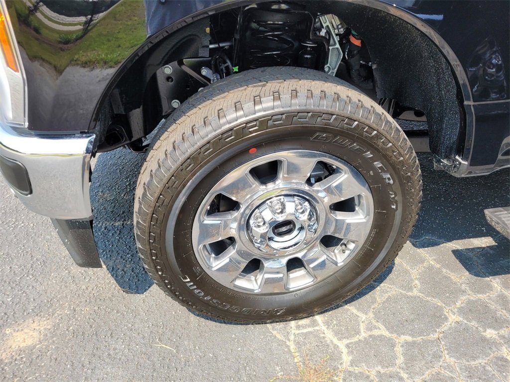 2025 Ford F-250 King Ranch photo 3