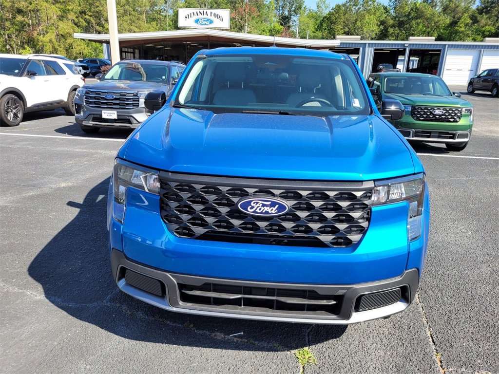 2025 Ford Maverick XLT photo 2