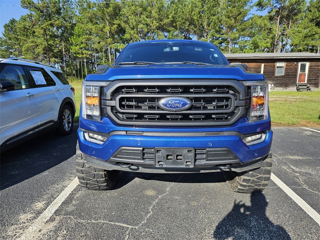 2023 Ford F-150 XLT photo 3