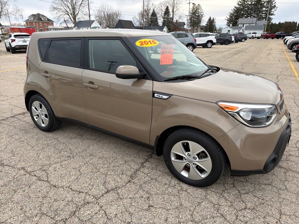 Used 2015 Kia Soul Base FWD Hatchback