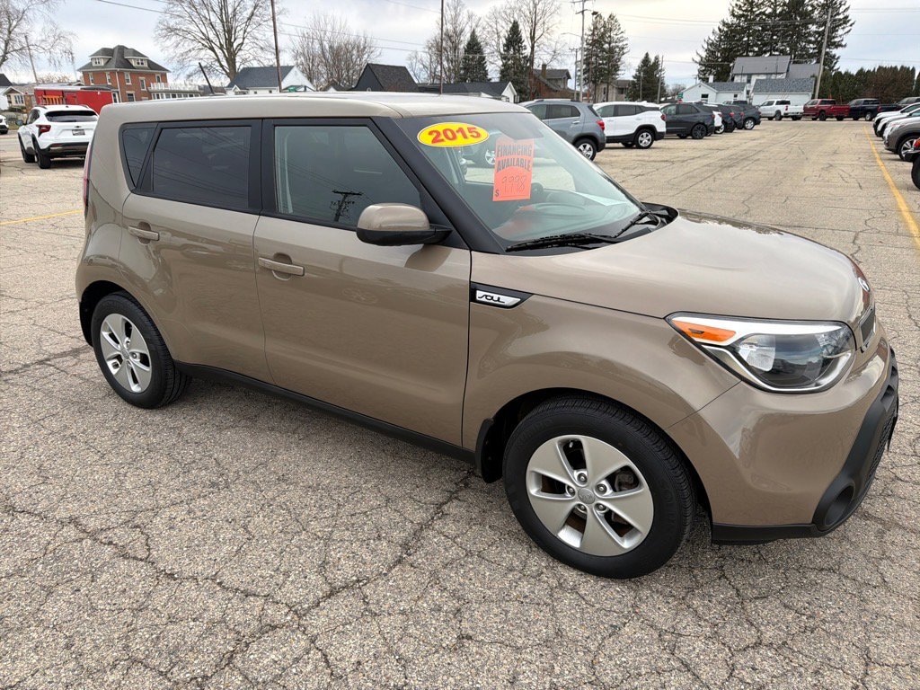 Used 2015 Kia Soul Base FWD Hatchback