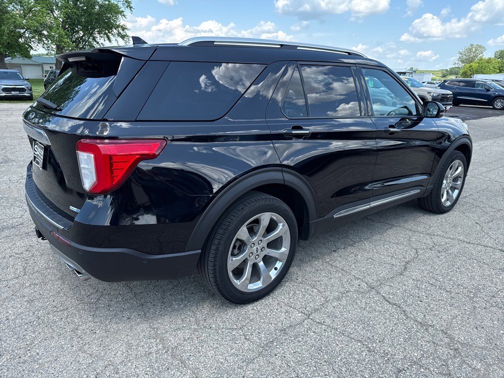 2020 Ford Explorer Platinum photo 4