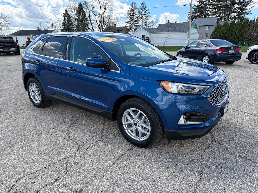 Used 2024 Ford Edge SUV