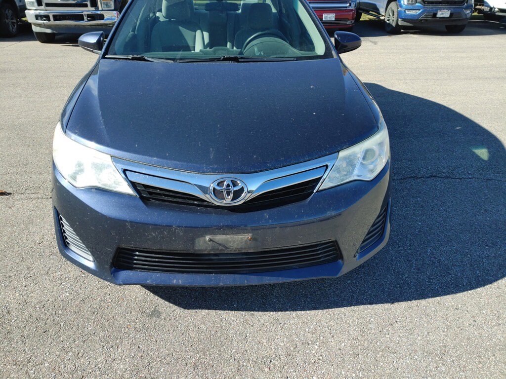 Used 2014 Toyota Camry XLE Sedan