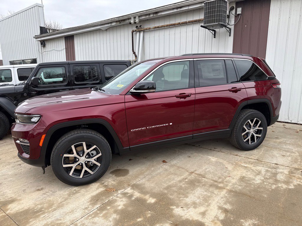 2025 Jeep Grand Cherokee Limited's photo
