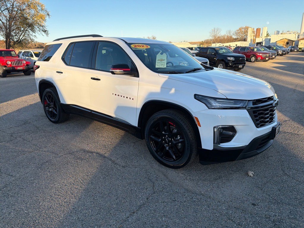 Used 2023 Chevrolet Traverse Premier SUV