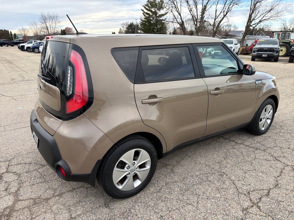 Used 2015 Kia Soul Base FWD Hatchback
