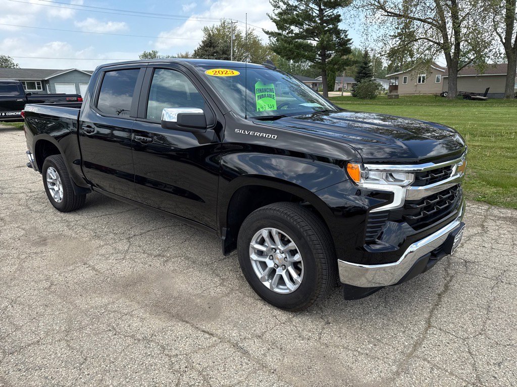 2023 Chevrolet Silverado 1500 LT photo 4