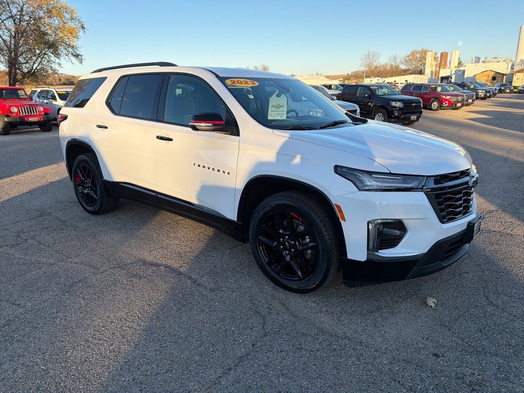 Used 2023 Chevrolet Traverse Premier SUV