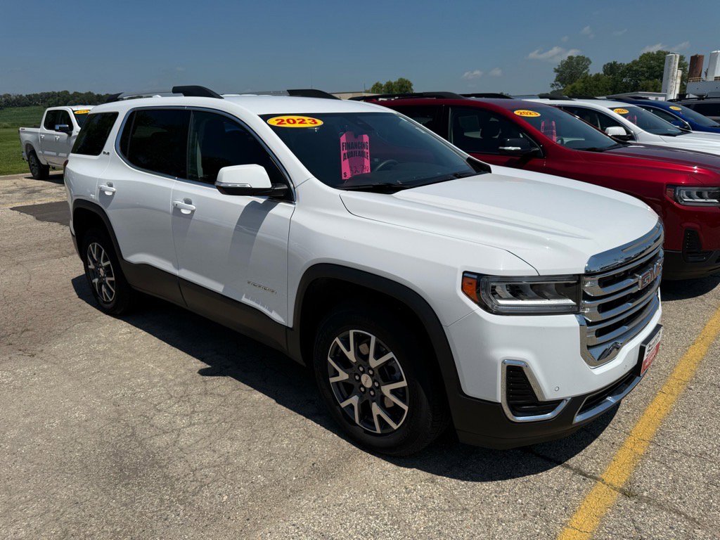 2023 Gmc Acadia SLE photo 2