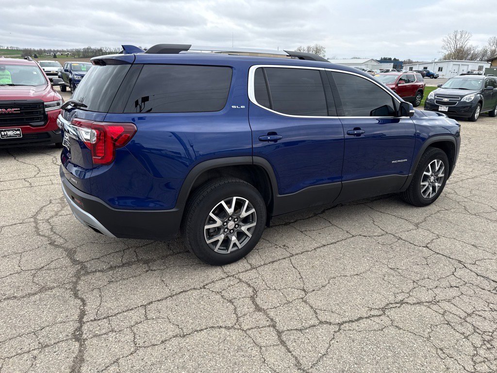 2023 Gmc Acadia SLE photo 3