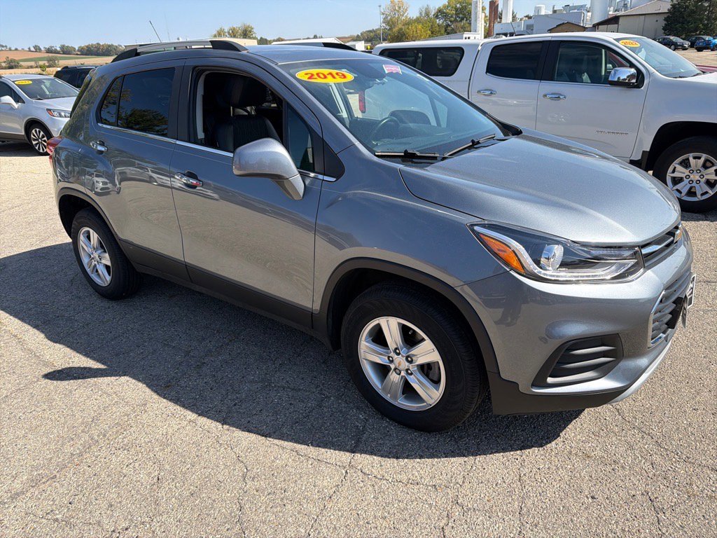 Used 2019 Chevrolet Trax LT with VIN KL7CJPSB8KB819828 for sale in New Glarus, WI