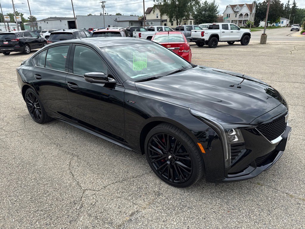 2025 Cadillac CT5 V photo 2