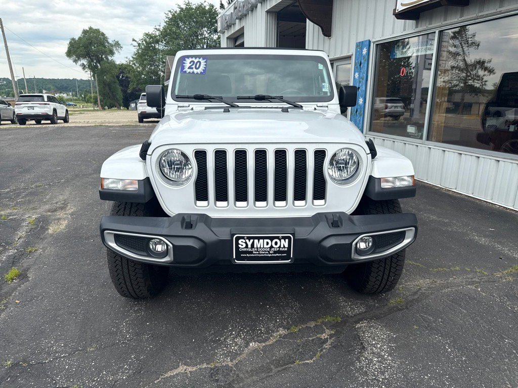 2020 Jeep Wrangler Unlimited Sahara photo 2