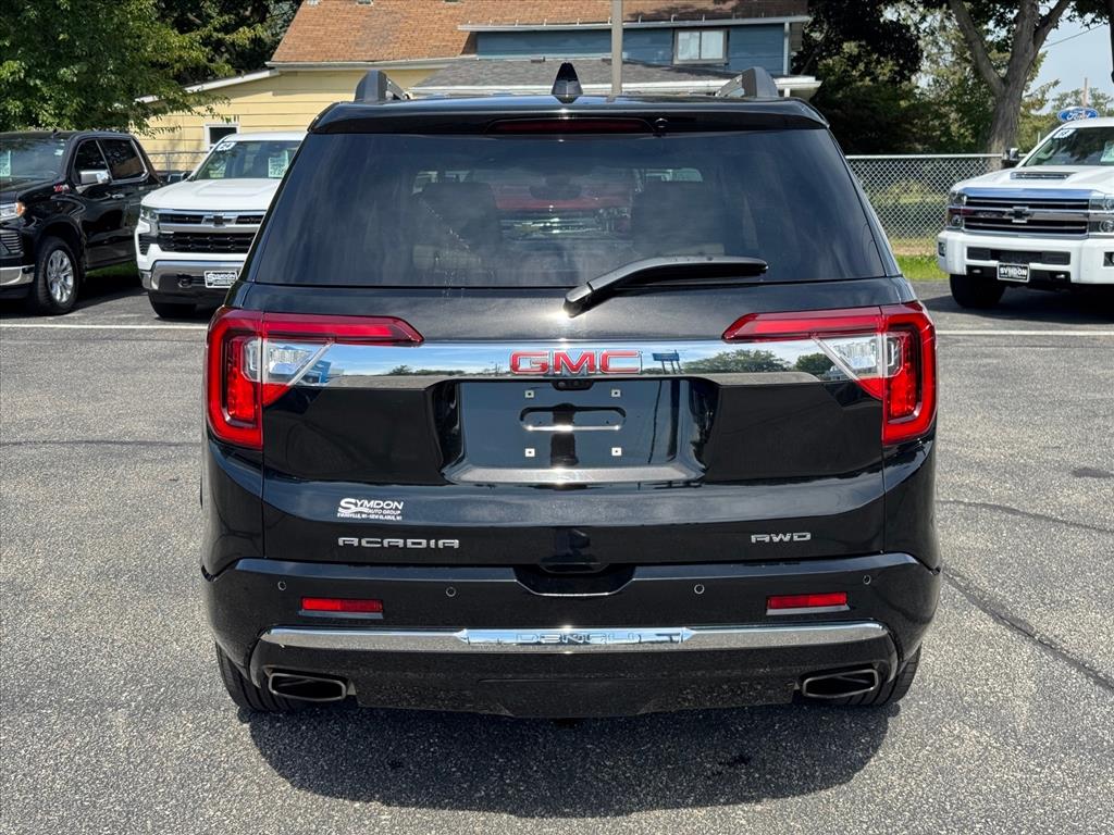 2023 Gmc Acadia Denali photo 3