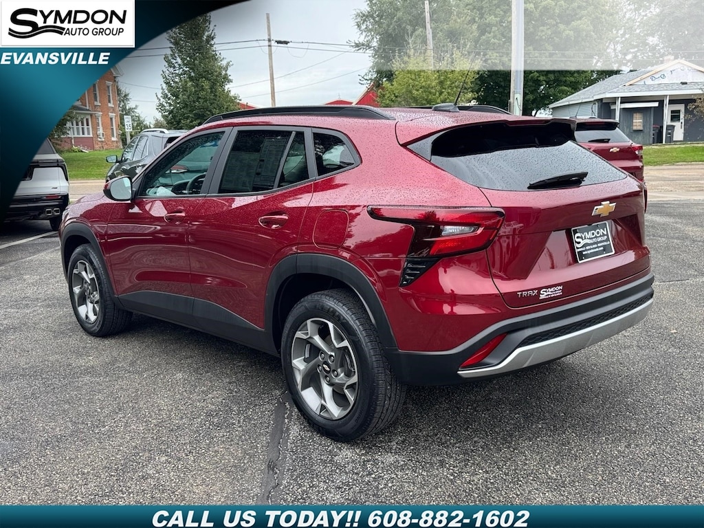 Used 2024 Chevrolet Trax LT SUV