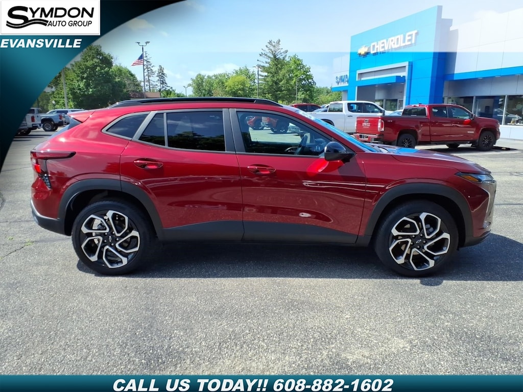 Used 2025 Chevrolet Trax 2RS SUV
