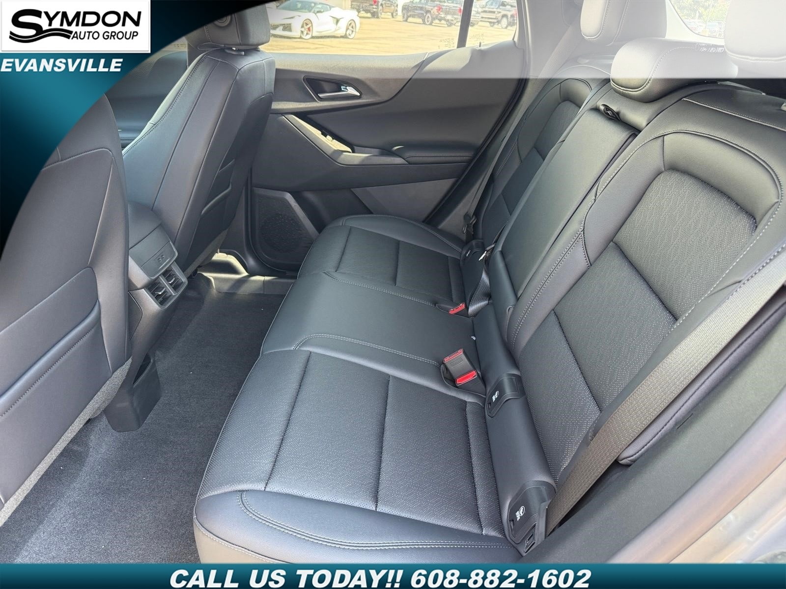2027 Chevrolet Equinox LT - Photo 4