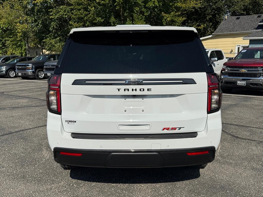 2021 Chevrolet Tahoe RST photo 3