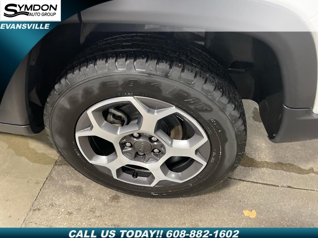 2022 Jeep Compass Trailhawk photo 3