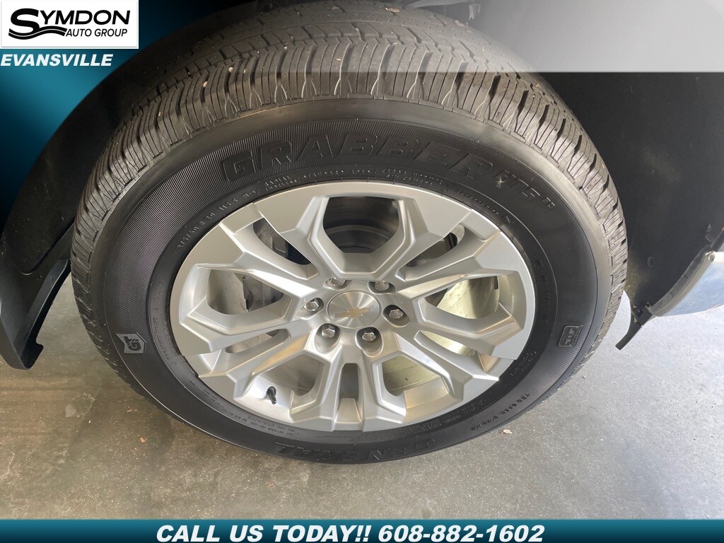 2024 Chevrolet Silverado 1500 LTZ photo 2