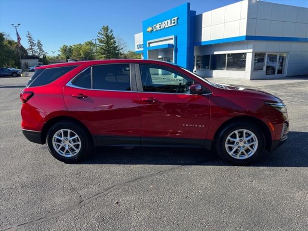 Used 2024 Chevrolet Equinox For Sale at Symdon Chevrolet VIN