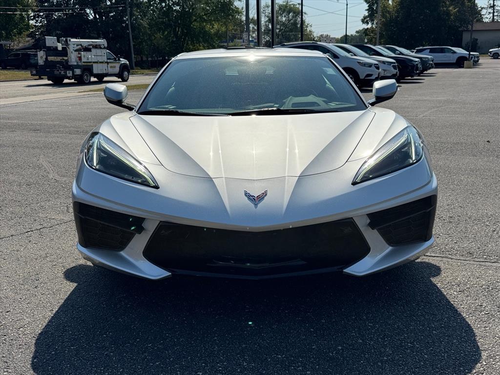 2020 Chevrolet Corvette Stingray 2LT photo 2