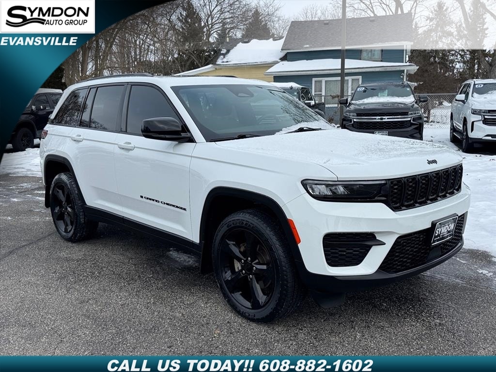 2023 Jeep Grand Cherokee Altitude's photo