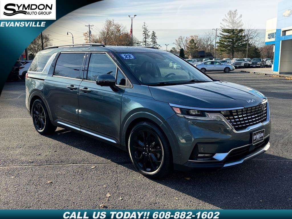 2022 Kia Carnival SX's photo