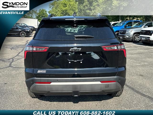 2025 Chevrolet Equinox LT photo 4