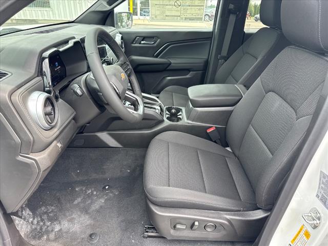 2025 Chevrolet Colorado Work Truck LT photo 3