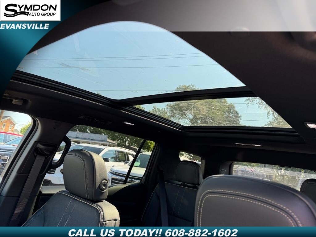 2026 Chevrolet Traverse High Country photo 3