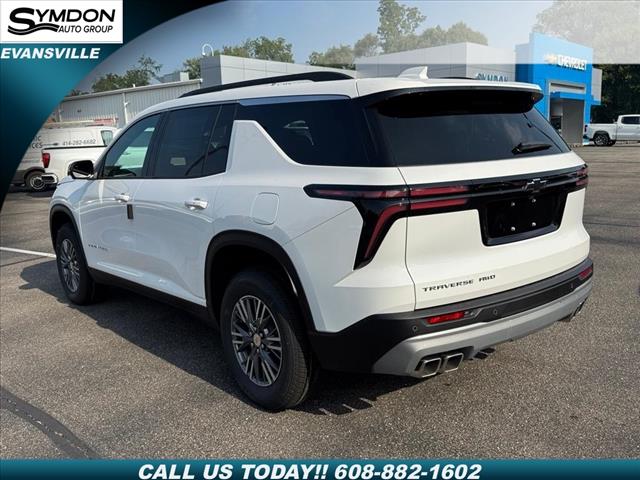 2026 Chevrolet Traverse photo 2