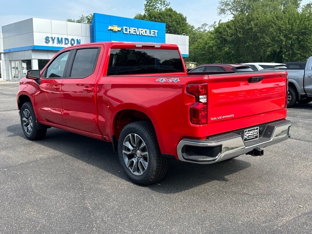 2025 Chevrolet Silverado 1500 LT photo 2