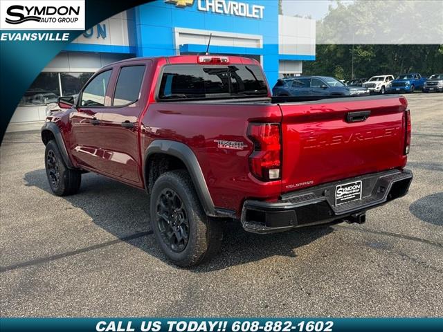 2026 Chevrolet Colorado Trail Boss photo 2