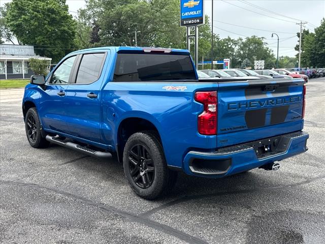 2022 Chevrolet Silverado 1500 Custom photo 3