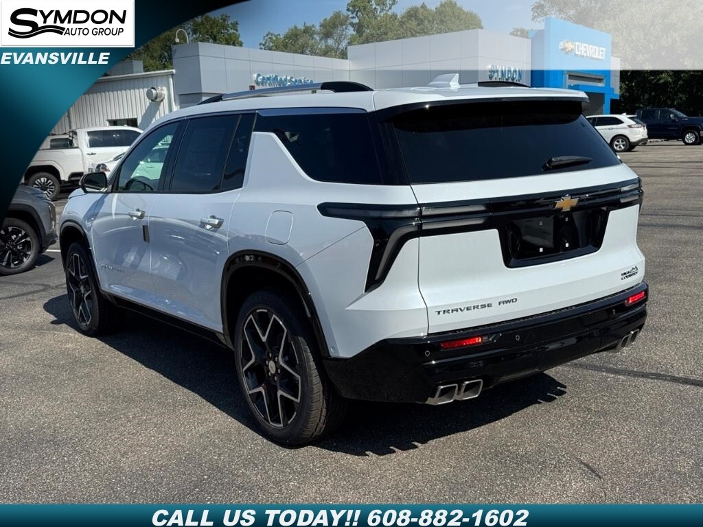 2026 Chevrolet Traverse High Country photo 2