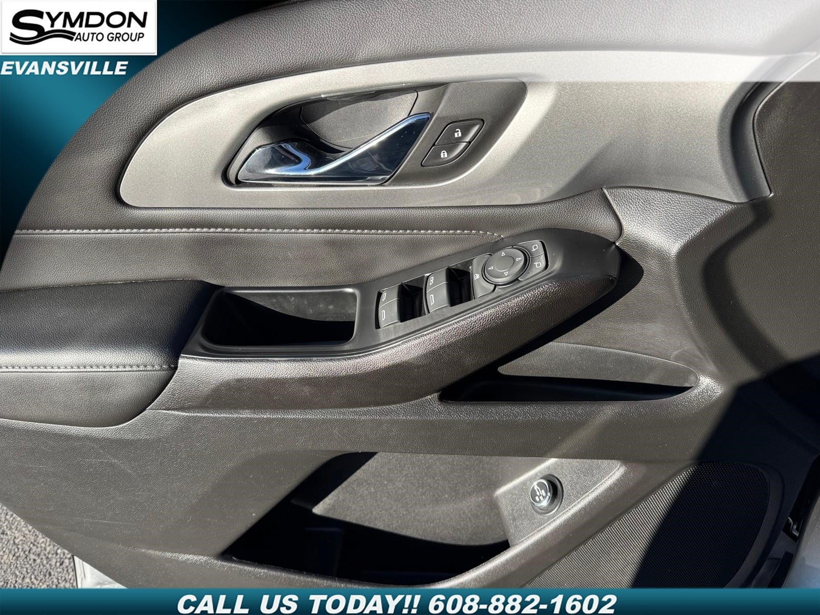 2023 Chevrolet Traverse 1LT - Photo 17