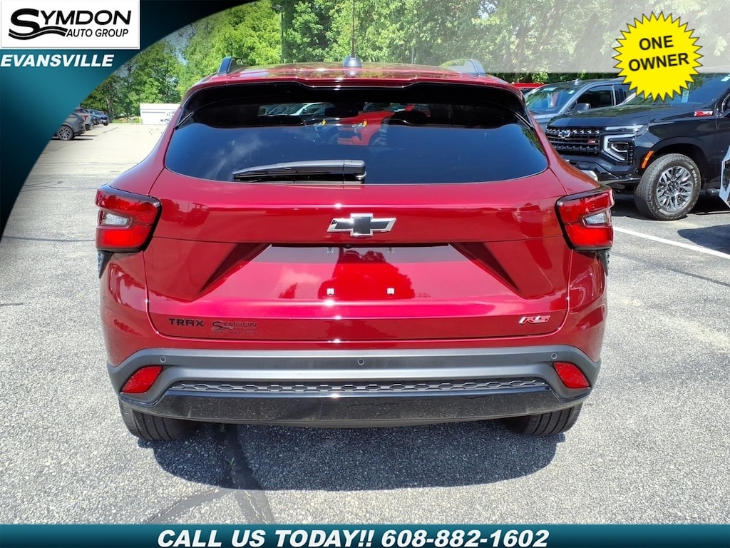 Used 2025 Chevrolet Trax 2RS SUV