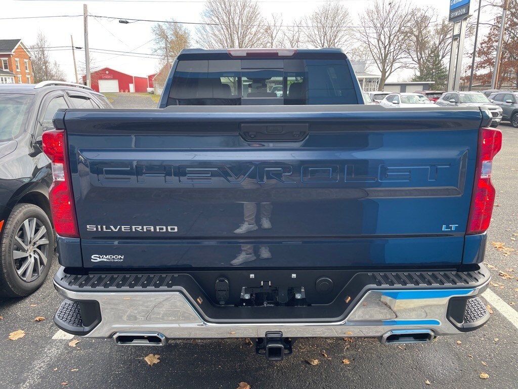 2022 Chevrolet Silverado 1500 LT photo 4