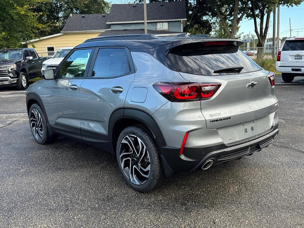 2024 Chevrolet Trailblazer RS photo 2