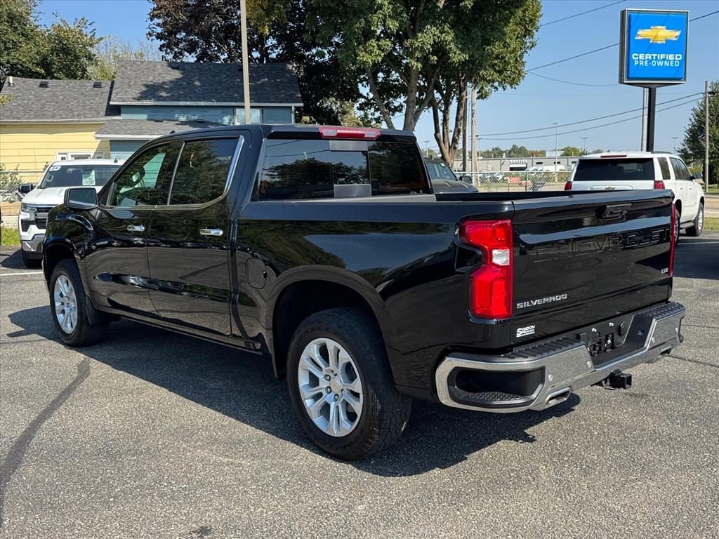 2023 Chevrolet Silverado 1500 LTZ photo 3
