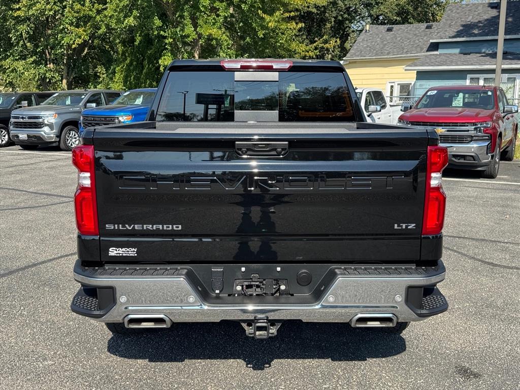 2023 Chevrolet Silverado 1500 LTZ photo 4