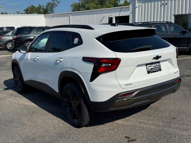 2025 Chevrolet Trax ACTIV photo 2