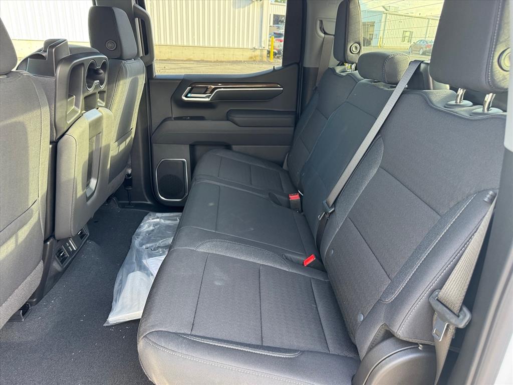 2026 Chevrolet Silverado 1500 LT photo 4