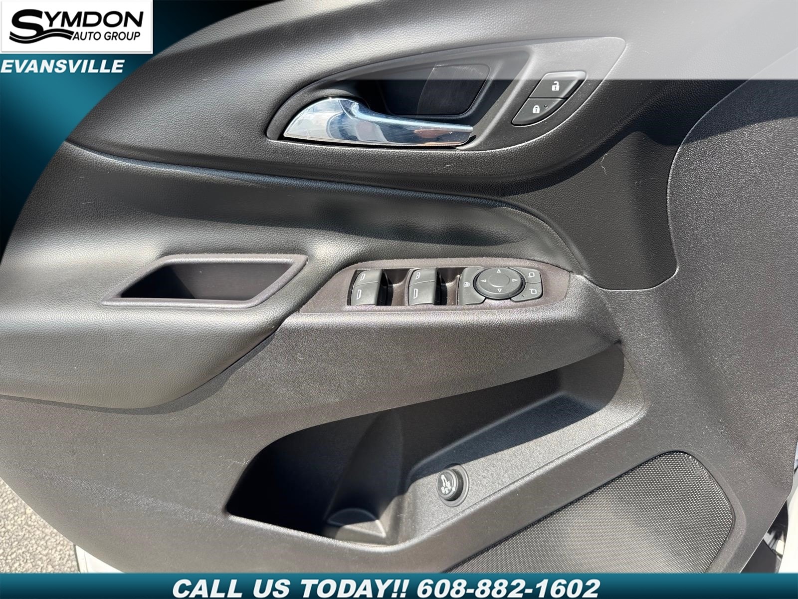 2020 Chevrolet Equinox LT - Photo 17