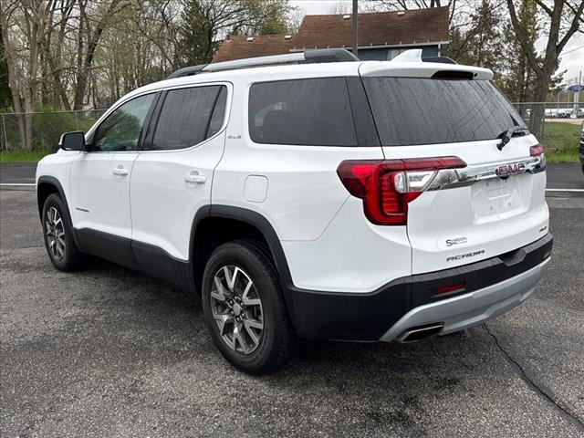 2023 Gmc Acadia SLE photo 4