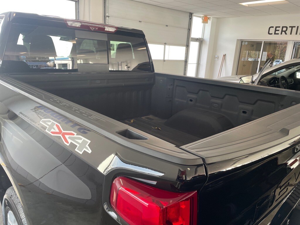 2024 Chevrolet Silverado 1500 LTZ photo 4