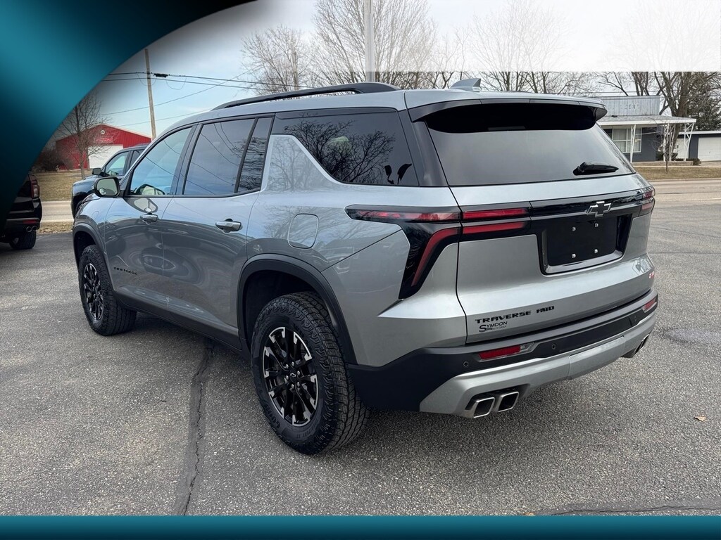 Used 2025 Chevrolet Traverse Z71 SUV
